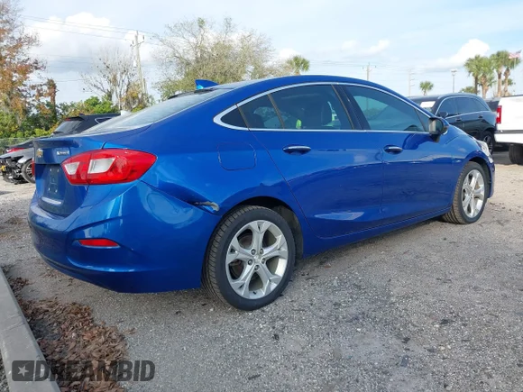 ✅ 2016 Chevrolet Cruze Premier • VIN: 1G1BG5SM9G7313186 • Lot: 44107644. Wystawiony na IAAI z przebiegiem 242 291 mil. Bezpłatny archiwum sprzedaży aukcyjnych z USA i szczegółowy raport historii pojazdu na DreamBid. Zdjęcie 4.