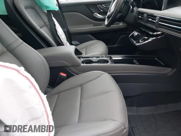 ✅ 2025 Lincoln Corsair Premiere • VIN: 5LMCJ1DA7SUL23999 • Lot: 43829808. Wystawiony na IAAI z przebiegiem 213 mil. Bezpłatny archiwum sprzedaży aukcyjnych z USA i szczegółowy raport historii pojazdu na DreamBid. Zdjęcie 5.