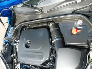 ✅ 2025 MINI Hardtop 4 Door Cooper S • VIN: WMW53GD06S2X07348 • Лот: 42195145. Опубликован ранее на IAAI с пробегом 901 миль. Бесплатный доступ к архиву аукционных продаж из США и подробный отчёт об истории автомобиля на DreamBid. Изображение 19.