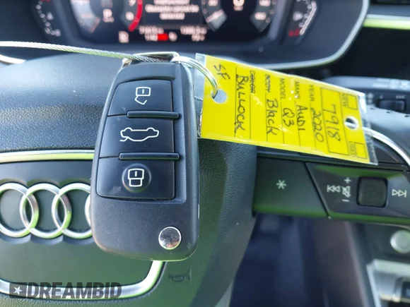 ✅ 2020 Audi Q3 Premium • VIN: WA1AECF3XL1007541 • Lot: 44067947. Listed on IAAI with 71,615 mi. Free auction sales archive from the USA and detailed vehicle history report at DreamBid. Image 11.
