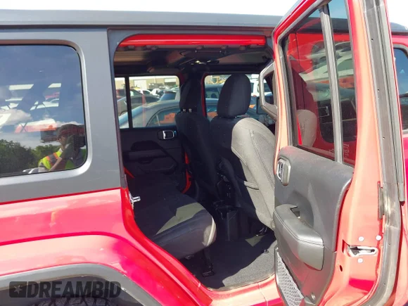✅ 2019 Jeep Wrangler Unlimited Sahara • VIN: 1C4HJXEG7KW551864 • Lot: 42170875. Wystawiony na IAAI z przebiegiem 115 695 mil. Bezpłatny archiwum sprzedaży aukcyjnych z USA i szczegółowy raport historii pojazdu na DreamBid. Zdjęcie 8.