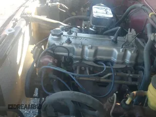 ✅ 1987 Toyota Pickup • VIN: JT4RN63R9H0132370 • Lot: 43595893. Wystawiony na IAAI z przebiegiem 249 349 mil. Bezpłatny archiwum sprzedaży aukcyjnych z USA i szczegółowy raport historii pojazdu na DreamBid. Zdjęcie 14.