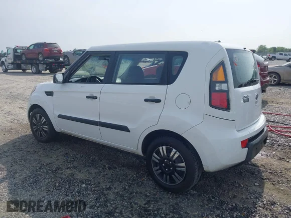 ✅ 2011 Kia Soul • VIN: KNDJT2A10B7262416 • Lot: 44983154. Wystawiony na IAAI z przebiegiem 208 363 mil. Bezpłatny archiwum sprzedaży aukcyjnych z USA i szczegółowy raport historii pojazdu na DreamBid. Zdjęcie 3.