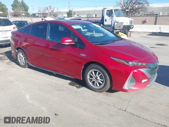 ✅ 2017 Toyota Prius Advanced • VIN: JTDKARFP3H3052103 • Лот: 44073699. Опубліковано раніше на IAAI з пробігом 205 933 миль. Безкоштовний доступ до архіву аукціонних продажів зі США та докладний звіт про історію автомобіля на DreamBid. Зображення 1.