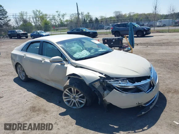 ✅ 2016 Lincoln MKZ • VIN: 3LN6L2J94GR603971 • Lot: 44817231. Wystawiony na IAAI z przebiegiem 71 114 mil. Bezpłatny archiwum sprzedaży aukcyjnych z USA i szczegółowy raport historii pojazdu na DreamBid. Zdjęcie 1.