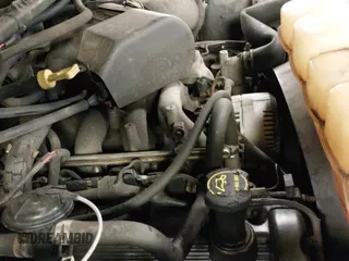 ✅ 2001 Ford Excursion Limited • VIN: 1FMNU43S41ED42856 • Lot: 41505179. Wystawiony na IAAI z przebiegiem 266 980 mil. Bezpłatny archiwum sprzedaży aukcyjnych z USA i szczegółowy raport historii pojazdu na DreamBid. Zdjęcie 13.