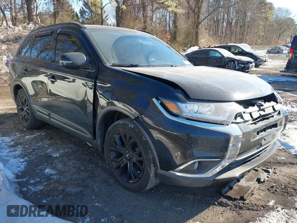 ✅ 2018 Mitsubishi Outlander SE • VIN: JA4AD3A33JZ018552 • Лот: 44337030. Опубликован ранее на IAAI с пробегом 59 407 миль. Бесплатный доступ к архиву аукционных продаж из США и подробный отчёт об истории автомобиля на DreamBid. Изображение 1.