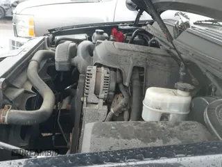 ✅ 2010 GMC Yukon XL SLT • VIN: 1GKUKKE37AR242537 • Lot: 43695287. Wystawiony na IAAI z przebiegiem 186 169 mil. Bezpłatny archiwum sprzedaży aukcyjnych z USA i szczegółowy raport historii pojazdu na DreamBid. Zdjęcie 20.