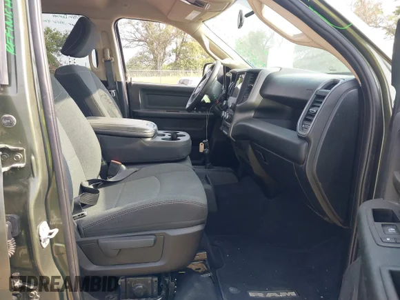 ✅ 2020 Ram 2500 Tradesman • VIN: 3C6UR5CL8LG287699 • Лот: 39871164. Опубліковано раніше на IAAI з пробігом 30 206 миль. Безкоштовний доступ до архіву аукціонних продажів зі США та докладний звіт про історію автомобіля на DreamBid. Зображення 5.
