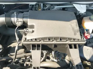 ✅ 2019 Mercedes-Benz Sprinter • VIN: WD3PF1CD7KP059844 • Lot: 43707792. Wystawiony na IAAI z przebiegiem 51 557 mil. Bezpłatny archiwum sprzedaży aukcyjnych z USA i szczegółowy raport historii pojazdu na DreamBid. Zdjęcie 19.