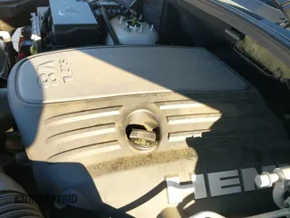 ✅ 2019 Jeep Grand Cherokee Overland • VIN: 1C4RJFCT2KC568541 • Lot: 43562353. Wystawiony na IAAI z przebiegiem 111 655 mil. Bezpłatny archiwum sprzedaży aukcyjnych z USA i szczegółowy raport historii pojazdu na DreamBid. Zdjęcie 19.