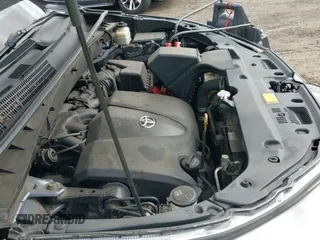 ✅ 2019 Toyota Highlander XLE • VIN: 5TDJZRFH9KS916560 • Lot: 42771007. Listed on IAAI with 81,906 mi. Free auction sales archive from the USA and detailed vehicle history report at DreamBid. Image 19.