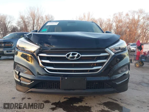 ✅ 2017 Hyundai Tucson SE • VIN: KM8J33A44HU368387 • Lot: 43983249. Wystawiony na IAAI z przebiegiem 101 441 mil. Bezpłatny archiwum sprzedaży aukcyjnych z USA i szczegółowy raport historii pojazdu na DreamBid. Zdjęcie 6.