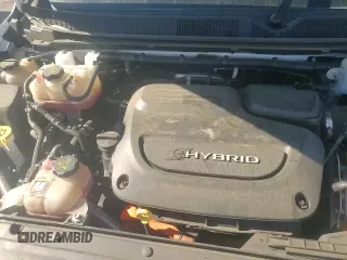 ✅ 2018 Chrysler Pacifica Hybrid Touring L • VIN: 2C4RC1L7XJR194847 • Лот: 90311885. Опубликован ранее на Copart с пробегом 71 498 миль. Бесплатный доступ к архиву аукционных продаж из США и подробный отчёт об истории автомобиля на DreamBid. Изображение 14.