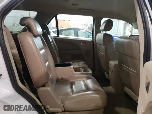 ✅ 2005 Ford Freestyle SEL • VIN: 1FMDK05105GA05545 • Лот: 63474363. Опубліковано раніше на Copart з пробігом 129 835 миль. Безкоштовний доступ до архіву аукціонних продажів зі США та докладний звіт про історію автомобіля на DreamBid. Зображення 6.