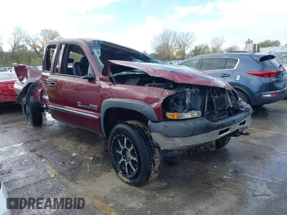 ✅ 2002 GMC Sierra 2500HD SLE • VIN: 1GTHK23122F214856 • Lot: 40741520. Listed on IAAI with 234,971 mi. Free auction sales archive from the USA and detailed vehicle history report at DreamBid. Image 1.