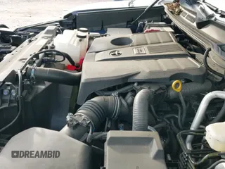 ✅ 2023 Toyota Tundra SR5 • VIN: 5TFLA5EC2PX019015 • Lot: 41449608. Wystawiony na IAAI z przebiegiem 21 944 mil. Bezpłatny archiwum sprzedaży aukcyjnych z USA i szczegółowy raport historii pojazdu na DreamBid. Zdjęcie 19.