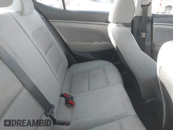 ✅ 2017 Hyundai Elantra SE • VIN: KMHD84LF1HU075601 • Lot: 44150029. Wystawiony na IAAI z przebiegiem 249 084 mil. Bezpłatny archiwum sprzedaży aukcyjnych z USA i szczegółowy raport historii pojazdu na DreamBid. Zdjęcie 8.