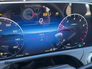 ✅ 2025 Mercedes-Benz E 350 • VIN: W1KLF4HB9SA111397 • Lot: 48554255. Wystawiony na Copart z przebiegiem 50 mil. Bezpłatny archiwum sprzedaży aukcyjnych z USA i szczegółowy raport historii pojazdu na DreamBid. Zdjęcie 11.