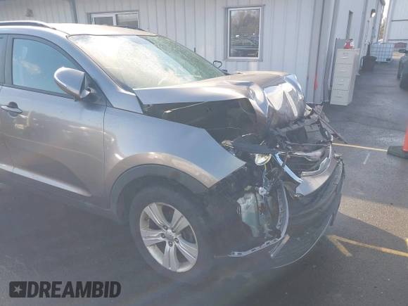 ✅ 2013 Kia Sportage LX • VIN: KNDPB3A21D7396155 • Lot: 44884355. Wystawiony na IAAI z przebiegiem 75 090 mil. Bezpłatny archiwum sprzedaży aukcyjnych z USA i szczegółowy raport historii pojazdu na DreamBid. Zdjęcie 6.