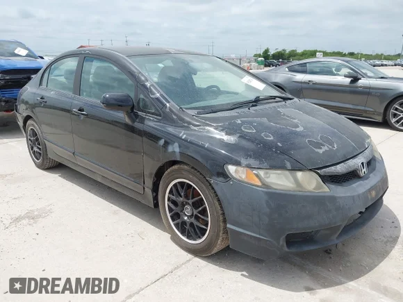 ✅ 2011 Honda Civic LX • VIN: 19XFA1F54BE043251 • Lot: 45285743. Wystawiony na IAAI z przebiegiem 159 665 mil. Bezpłatny archiwum sprzedaży aukcyjnych z USA i szczegółowy raport historii pojazdu na DreamBid. Zdjęcie 1.