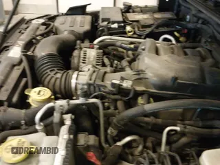 ✅ 2013 Jeep Wrangler Unlimited Sahara • VIN: 1C4BJWEGXDL665376 • Lot: 43014582. Wystawiony na IAAI z przebiegiem 117 852 mil. Bezpłatny archiwum sprzedaży aukcyjnych z USA i szczegółowy raport historii pojazdu na DreamBid. Zdjęcie 19.