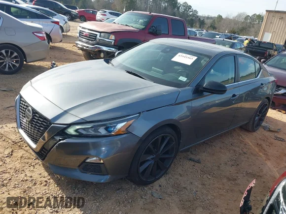 ✅ 2020 Nissan Altima SR • VIN: 1N4BL4CV5LC180213 • Lot: 43949365. Wystawiony na IAAI z przebiegiem 145 596 mil. Bezpłatny archiwum sprzedaży aukcyjnych z USA i szczegółowy raport historii pojazdu na DreamBid. Zdjęcie 2.