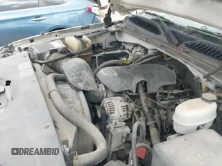 ✅ 2007 Chevrolet Silverado 2500HD Work Truck • VIN: 1GBHC24U57E123605 • Lot: 42027406. Wystawiony na IAAI z przebiegiem 201 311 mil. Bezpłatny archiwum sprzedaży aukcyjnych z USA i szczegółowy raport historii pojazdu na DreamBid. Zdjęcie 13.