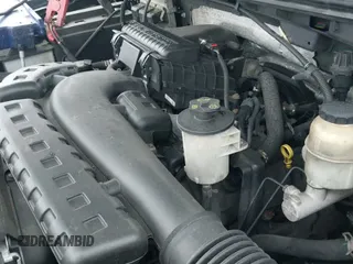 ✅ 2008 Ford F-150 XLT • VIN: 1FTPX14VX8FA76033 • Lot: 43745076. Wystawiony na IAAI z przebiegiem 180 518 mil. Bezpłatny archiwum sprzedaży aukcyjnych z USA i szczegółowy raport historii pojazdu na DreamBid. Zdjęcie 19.