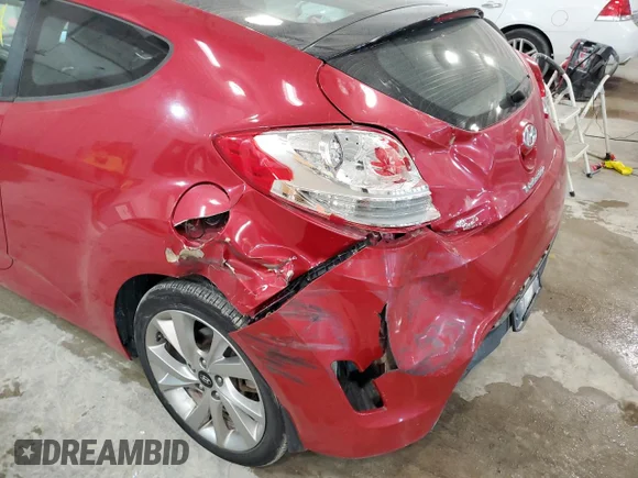 ✅ 2016 Hyundai Veloster • VIN: KMHTC6AD3GU299703 • Lot: 70024943. Wystawiony na Copart z przebiegiem 82 933 mil. Bezpłatny archiwum sprzedaży aukcyjnych z USA i szczegółowy raport historii pojazdu na DreamBid. Zdjęcie 9.