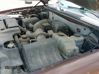 ✅ 2011 Ford Expedition Max XLT • VIN: 1FMJK1H53BEF41050 • Lot: 42340838. Listed on IAAI with 229,011 mi. Free auction sales archive from the USA and detailed vehicle history report at DreamBid. Image 19.