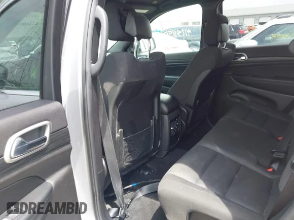 ✅ 2021 Jeep Grand Cherokee Freedom • VIN: 1C4RJFAG3MC503724 • Lot: 42248557. Wystawiony na IAAI z przebiegiem 124 618 mil. Bezpłatny archiwum sprzedaży aukcyjnych z USA i szczegółowy raport historii pojazdu na DreamBid. Zdjęcie 8.