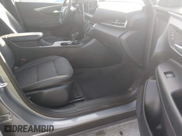 ✅ 2025 Buick Envista Preferred • VIN: KL47LAEP0SB226915 • Lot: 44185270. Wystawiony na IAAI z przebiegiem 4 765 mil. Bezpłatny archiwum sprzedaży aukcyjnych z USA i szczegółowy raport historii pojazdu na DreamBid. Zdjęcie 5.