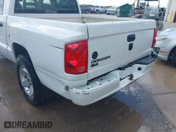 ✅ 2006 Dodge Dakota SLT • VIN: 1D7HE48K66S556852 • Лот: 42499533. Опубліковано раніше на IAAI з пробігом 204 503 миль. Безкоштовний доступ до архіву аукціонних продажів зі США та докладний звіт про історію автомобіля на DreamBid. Зображення 6.