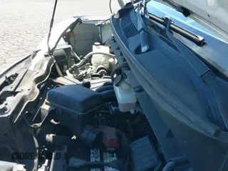 ✅ 2017 Nissan NV200 SV • VIN: 3N6CM0KN5HK697841 • Lot: 42905225. Wystawiony na IAAI z przebiegiem 92 972 mil. Bezpłatny archiwum sprzedaży aukcyjnych z USA i szczegółowy raport historii pojazdu na DreamBid. Zdjęcie 17.