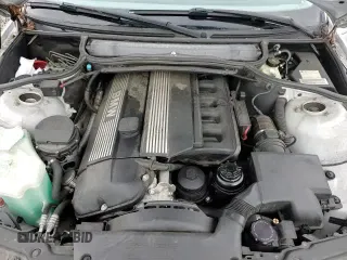 2000 BMW 3 Series 323i with VIN WBAAM3338YFP66290, listed as a Copart auction lot 41625645 with 76,709 mi miles and Salvage title. Bid and sale history available at DreamBid. Image 13.