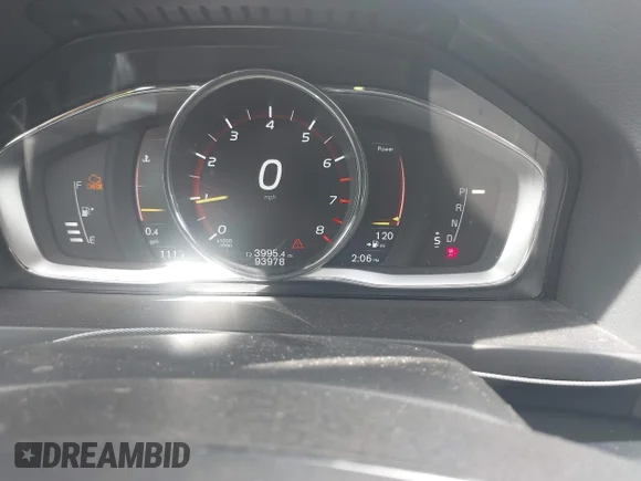✅ 2018 Volvo S60 Inscription • VIN: LYV402HK4JB166965 • Лот: 44755435. Опубліковано раніше на IAAI з пробігом 93 978 миль. Безкоштовний доступ до архіву аукціонних продажів зі США та докладний звіт про історію автомобіля на DreamBid. Зображення 7.