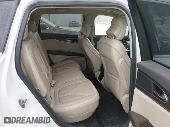 ✅ 2016 Lincoln MKX Select • VIN: 2LMTJ8KR1GBL29206 • Lot: 44866295. Wystawiony na IAAI z przebiegiem 188 478 mil. Bezpłatny archiwum sprzedaży aukcyjnych z USA i szczegółowy raport historii pojazdu na DreamBid. Zdjęcie 8.