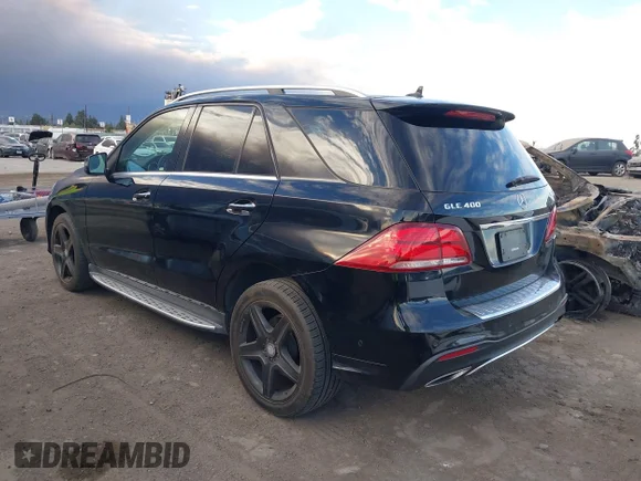 ✅ 2016 Mercedes-Benz GLE 400 • VIN: 4JGDA5GB0GA637019 • Lot: 41227777. Wystawiony na IAAI z przebiegiem 103 952 mil. Bezpłatny archiwum sprzedaży aukcyjnych z USA i szczegółowy raport historii pojazdu na DreamBid. Zdjęcie 3.