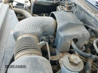 ✅ 2001 Ford Expedition XLT • VIN: 1FMPU16L21LB47829 • Lot: 42538960. Listed on IAAI with 191,449 mi. Free auction sales archive from the USA and detailed vehicle history report at DreamBid. Image 12.