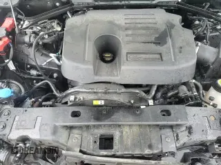 ✅ 2024 Land Rover Defender S • VIN: SALEJFFU2R2275850 • Lot: 56134235. Wystawiony na Copart z przebiegiem 22 108 mil. Bezpłatny archiwum sprzedaży aukcyjnych z USA i szczegółowy raport historii pojazdu na DreamBid. Zdjęcie 14.