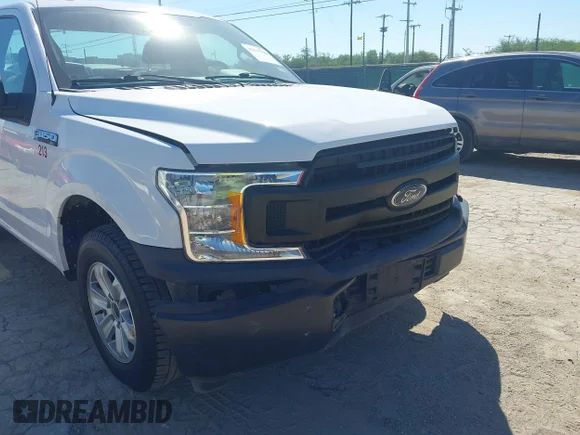 ✅ 2019 Ford F-150 XL • VIN: 1FTMF1CB0KKE69390 • Lot: 45111706. Wystawiony na IAAI z przebiegiem 94 664 mil. Bezpłatny archiwum sprzedaży aukcyjnych z USA i szczegółowy raport historii pojazdu na DreamBid. Zdjęcie 6.