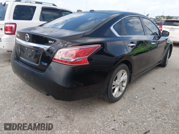 ✅ 2013 Nissan Altima SV • VIN: 1N4AL3AP0DN414788 • Lot: 45439732. Wystawiony na IAAI z przebiegiem 147 957 mil. Bezpłatny archiwum sprzedaży aukcyjnych z USA i szczegółowy raport historii pojazdu na DreamBid. Zdjęcie 4.