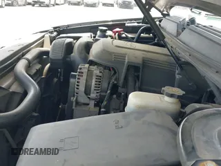 ✅ 2010 GMC Yukon XL SLT • VIN: 1GKUKKE3XAR117533 • Lot: 43008989. Wystawiony na IAAI z przebiegiem 299 960 mil. Bezpłatny archiwum sprzedaży aukcyjnych z USA i szczegółowy raport historii pojazdu na DreamBid. Zdjęcie 19.