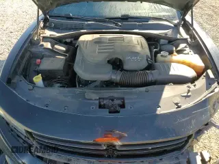 ✅ 2019 Dodge Charger SXT • VIN: 2C3CDXBG2KH640167 • Лот: 90277025. Опубликован ранее на Copart с пробегом 101 392 миль. Бесплатный доступ к архиву аукционных продаж из США и подробный отчёт об истории автомобиля на DreamBid. Изображение 15.