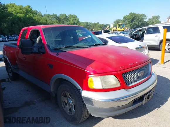 ✅ 1999 Ford F-150 XL • VIN: 2FTRX07W8XCA40584 • Лот: 42551699. Опубліковано раніше на IAAI з пробігом Не вказано. Безкоштовний доступ до архіву аукціонних продажів зі США та докладний звіт про історію автомобіля на DreamBid. Зображення 1.