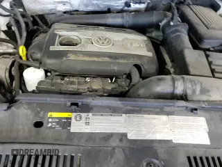 ✅ 2017 Volkswagen Tiguan S • VIN: WVGBV7AX1HK042154 • Lot: 92392125. Listed on Copart with 69,883 mi. Free auction sales archive from the USA and detailed vehicle history report at DreamBid. Image 15.