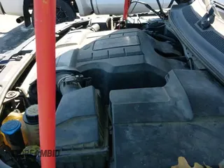 ✅ 2011 Land Rover Range Rover Sport HSE Lux • VIN: SALSK2D40BA265129 • Лот: 43594610. Опубликован ранее на IAAI с пробегом 136 137 миль. Бесплатный доступ к архиву аукционных продаж из США и подробный отчёт об истории автомобиля на DreamBid. Изображение 13.