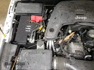 ✅ 2021 Jeep Gladiator Sport S • VIN: 1C6HJTAG2ML563219 • Lot: 85591344. Listed on Copart with 46,842 mi. Free auction sales archive from the USA and detailed vehicle history report at DreamBid. Image 15.