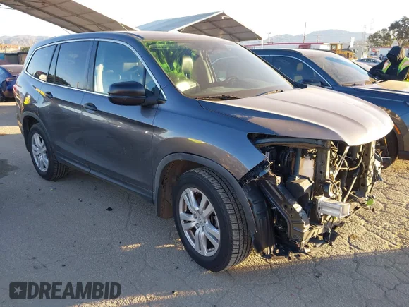 ✅ 2017 Honda Pilot LX • VIN: 5FNYF5H1XHB003058 • Lot: 44174691. Wystawiony na IAAI z przebiegiem 55 553 mil. Bezpłatny archiwum sprzedaży aukcyjnych z USA i szczegółowy raport historii pojazdu na DreamBid. Zdjęcie 1.